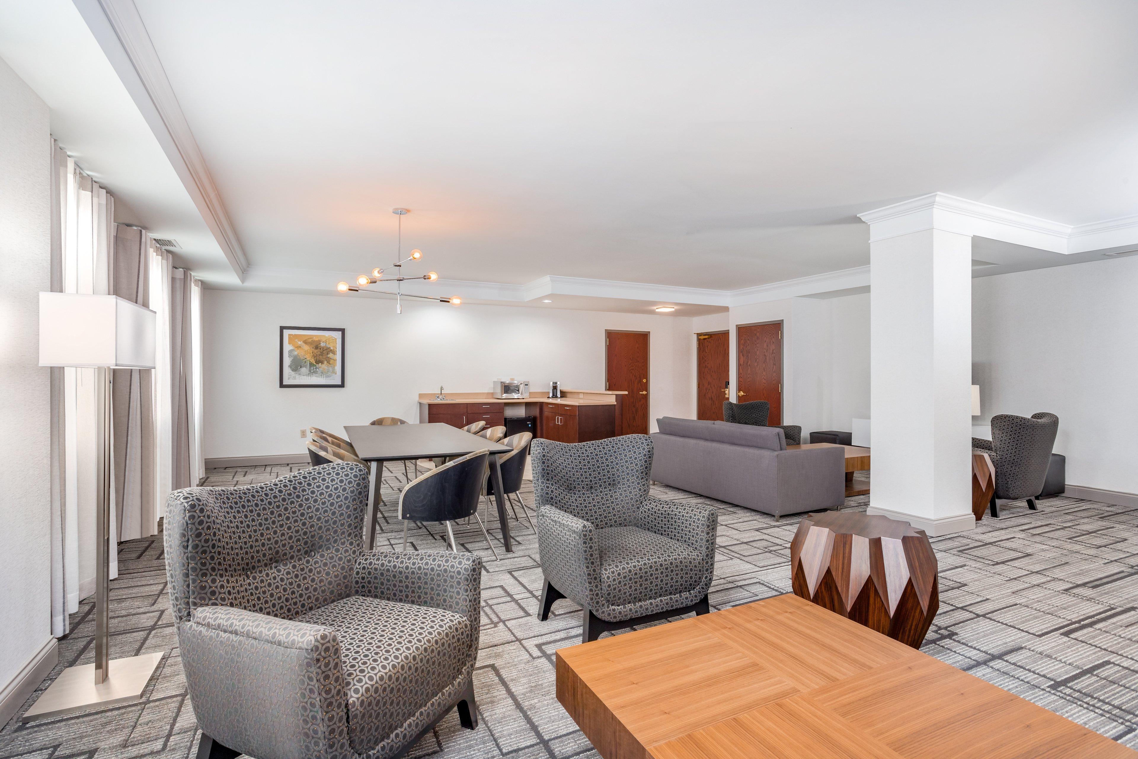 Holiday Inn Lafayette-City Centre By Ihg Bagian luar foto