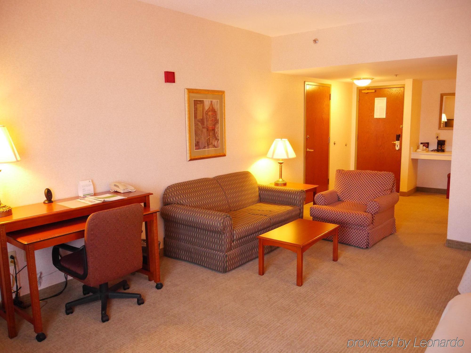 Holiday Inn Lafayette-City Centre By Ihg Bagian luar foto