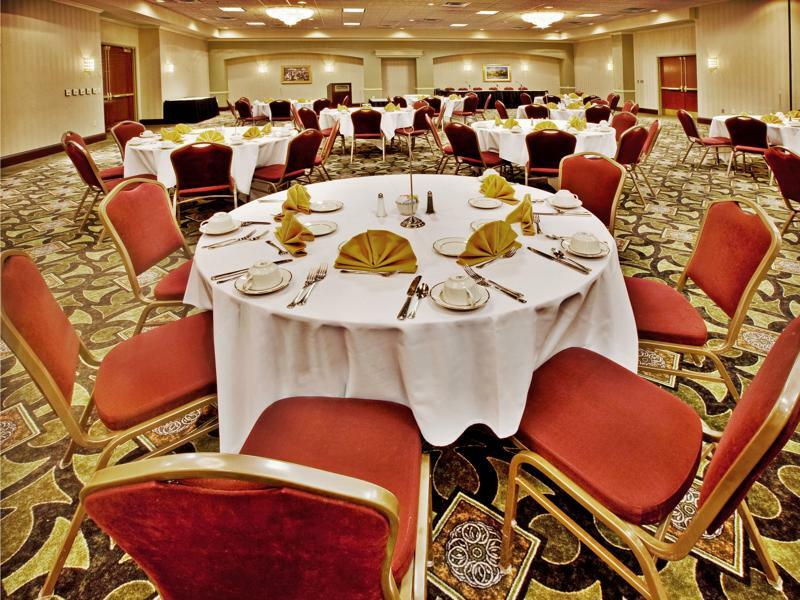 Holiday Inn Lafayette-City Centre By Ihg Bagian luar foto