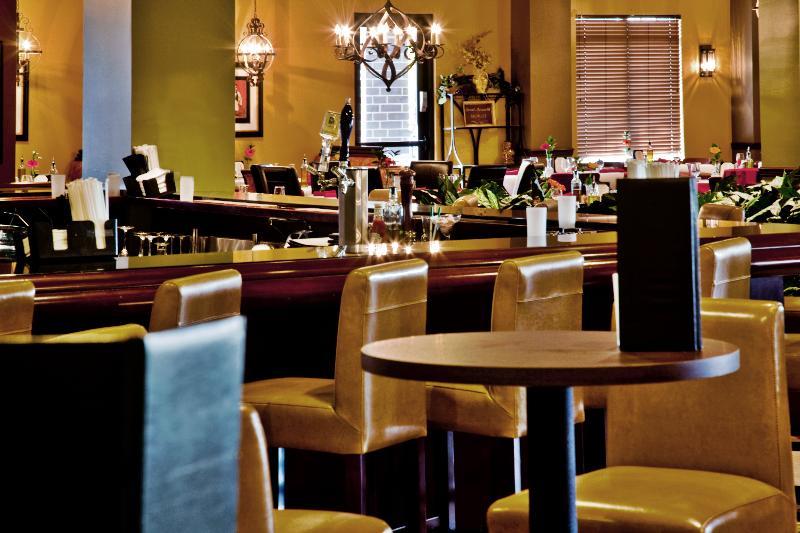 Holiday Inn Lafayette-City Centre By Ihg Bagian luar foto